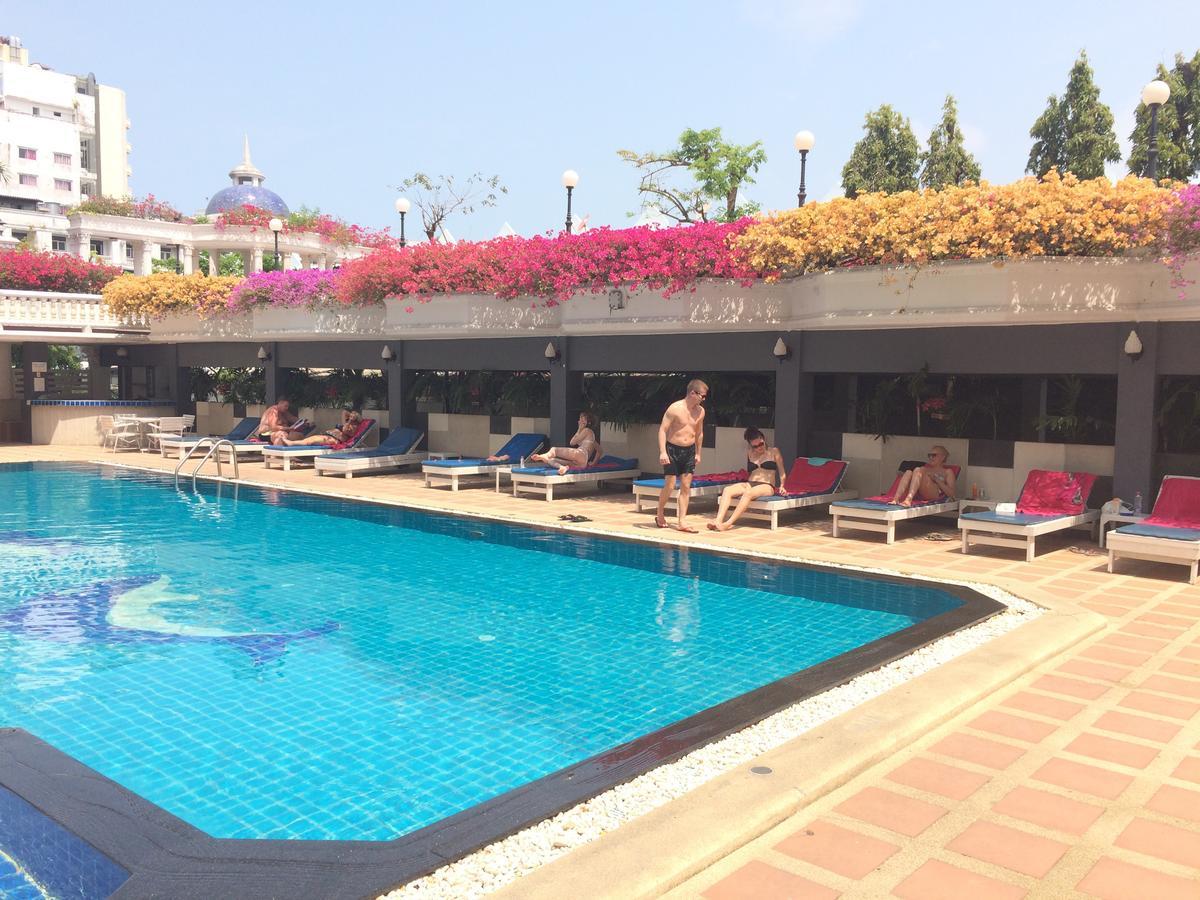 Caesar Palace Hotel Pattaya Esterno foto