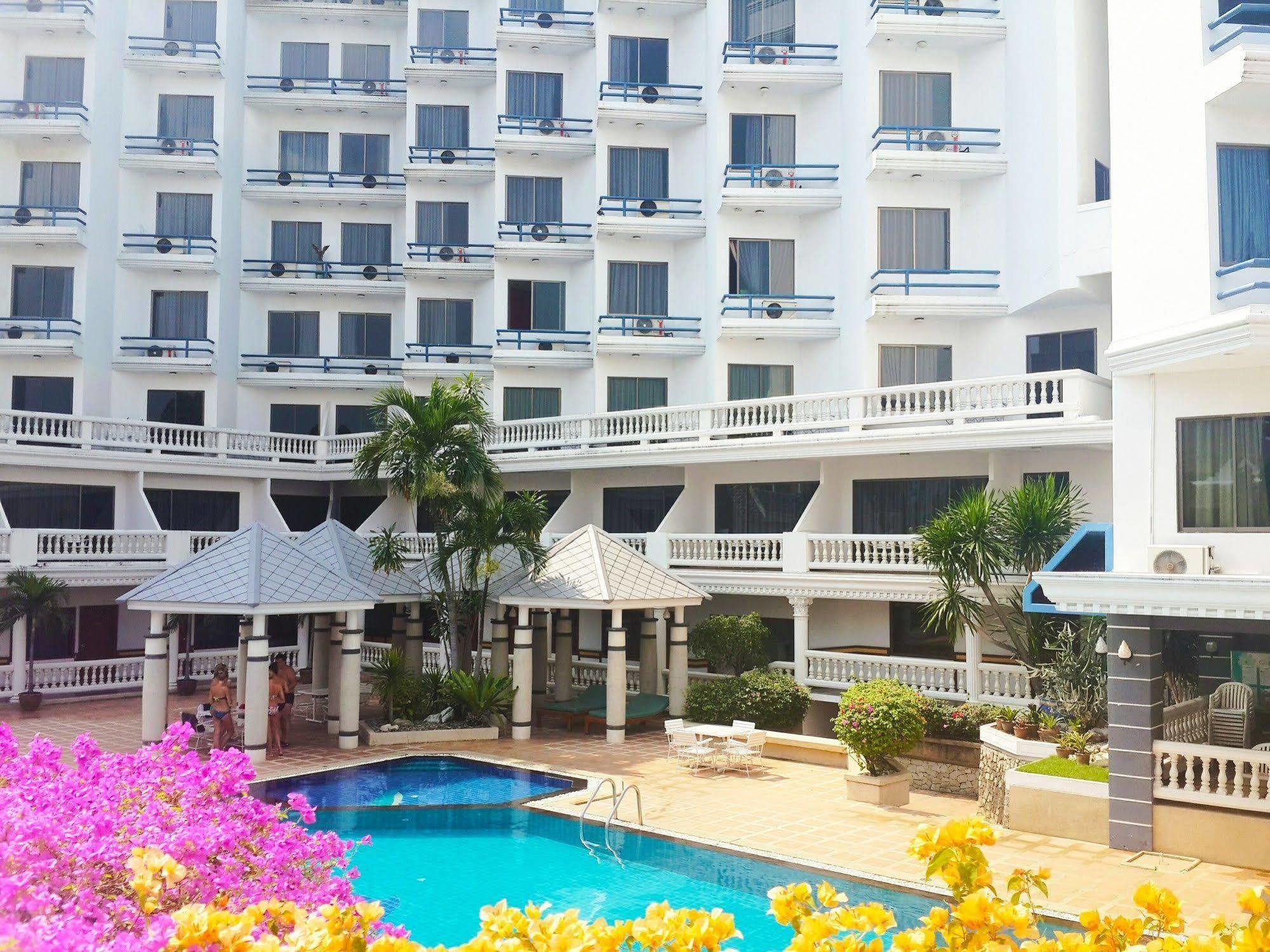 Caesar Palace Hotel Pattaya Esterno foto