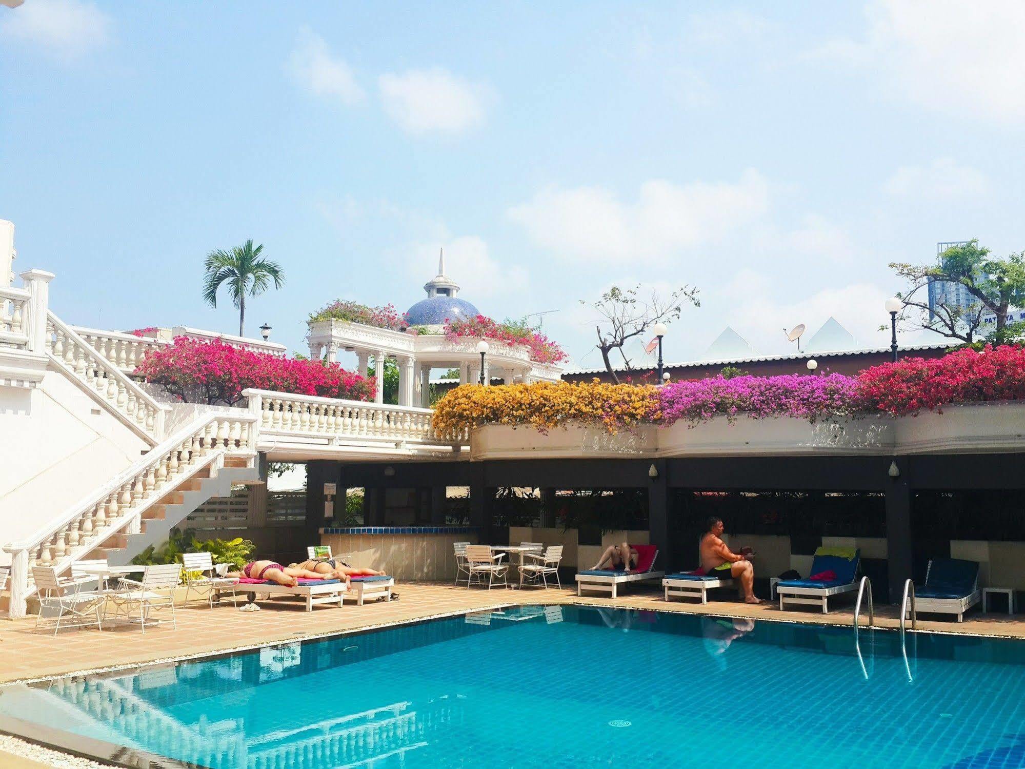 Caesar Palace Hotel Pattaya Esterno foto